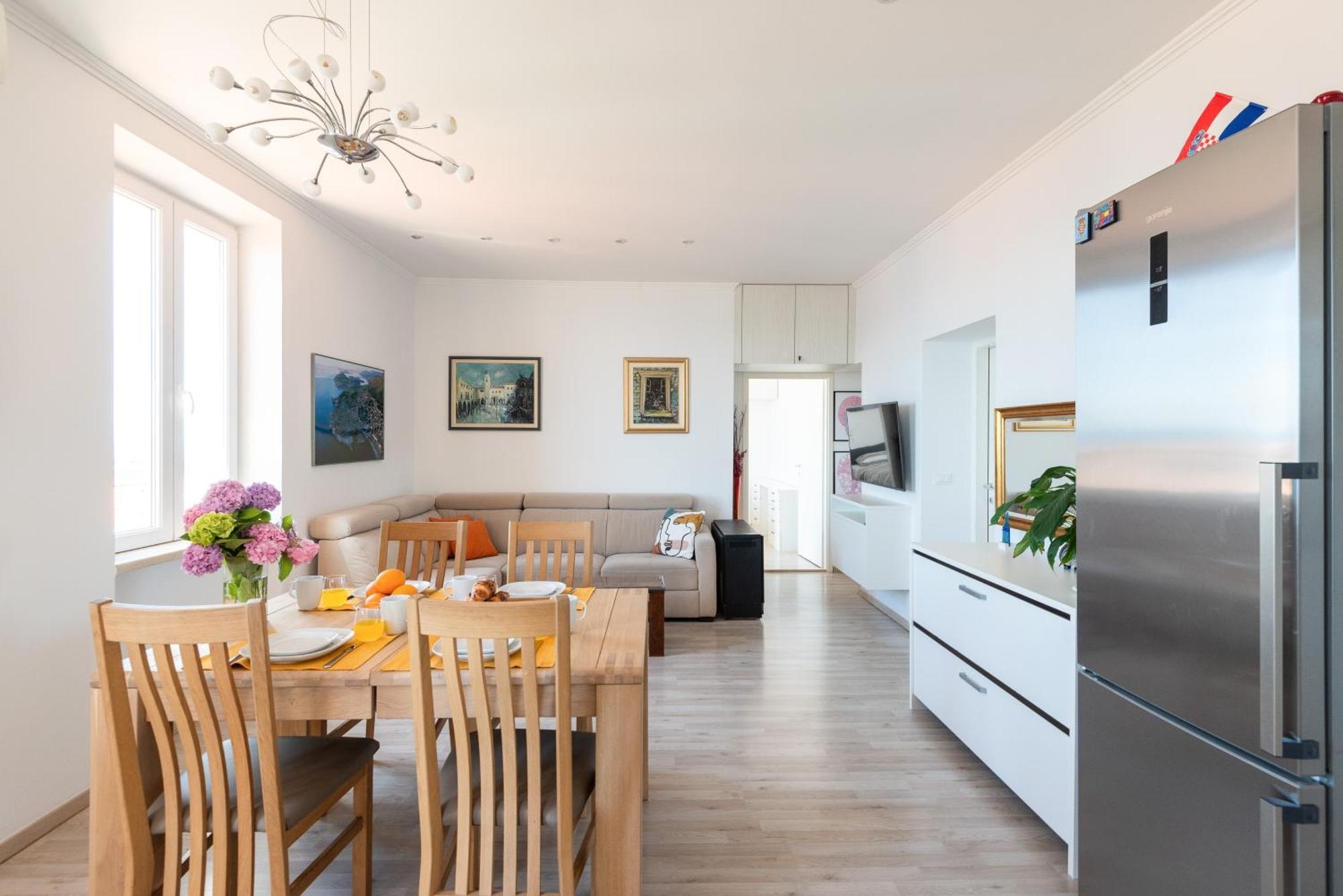 Astelas Guest house