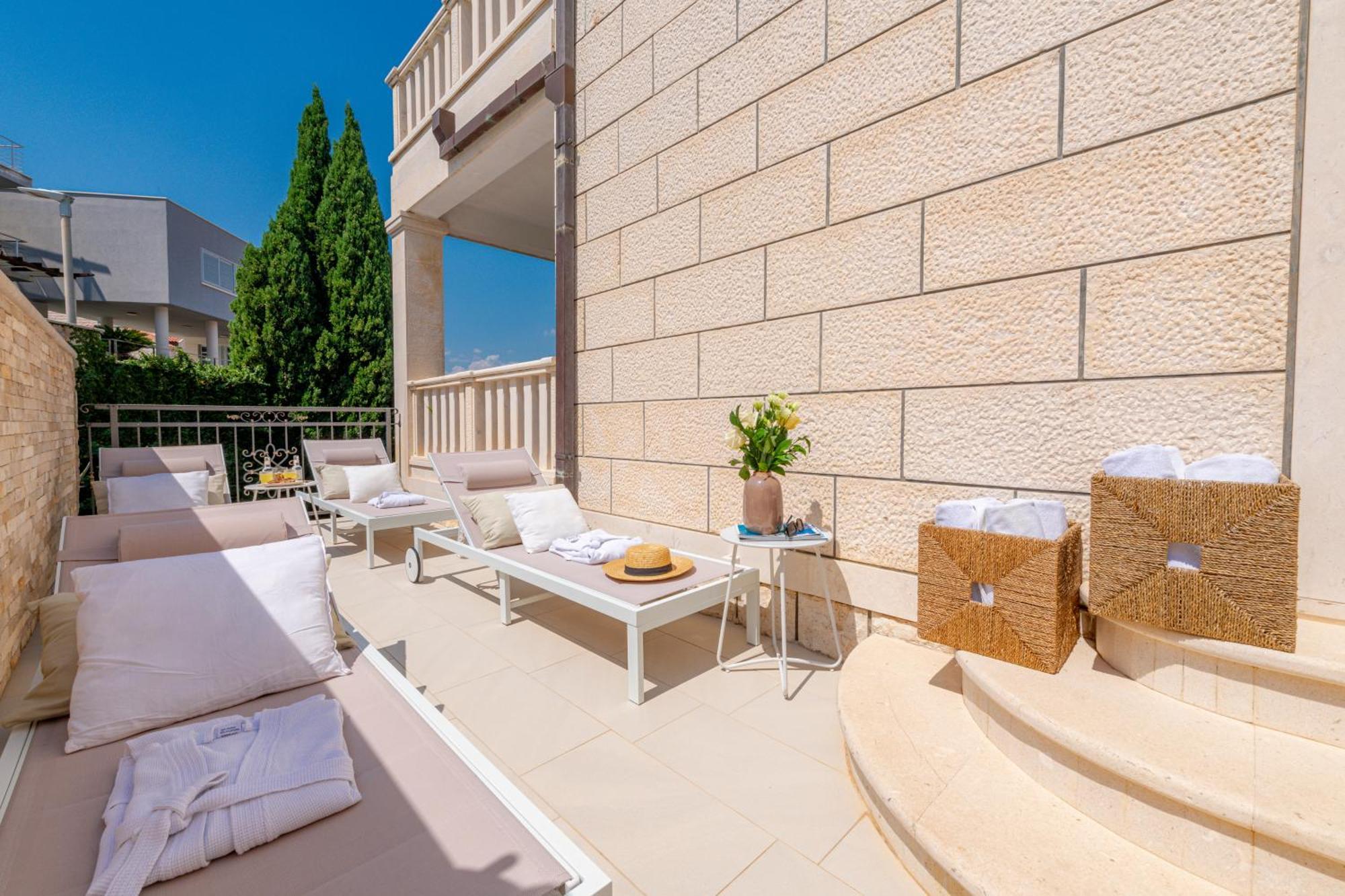 Apartment Barbara With Private Pool Dubrovnik