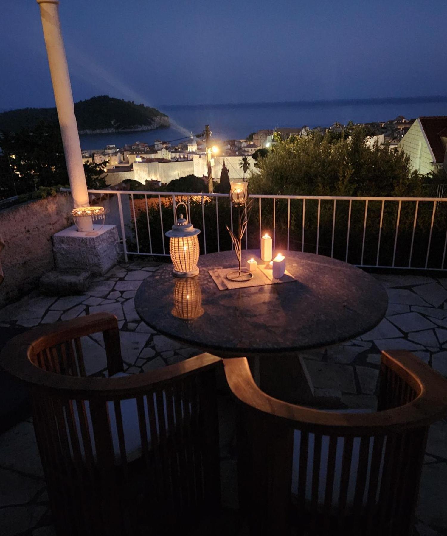 With Sea & Views Apartment