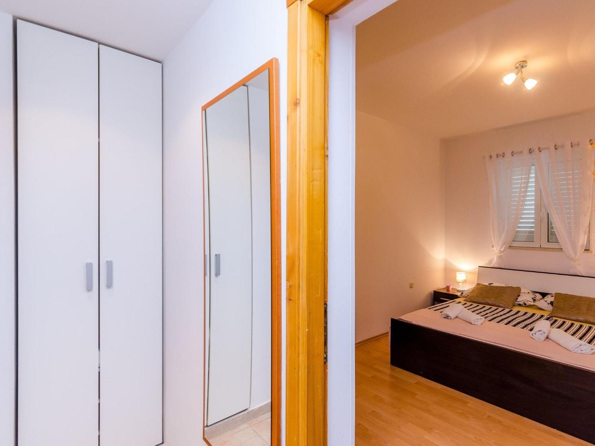 Antej - One Bedroom With Terrace And View Apartment