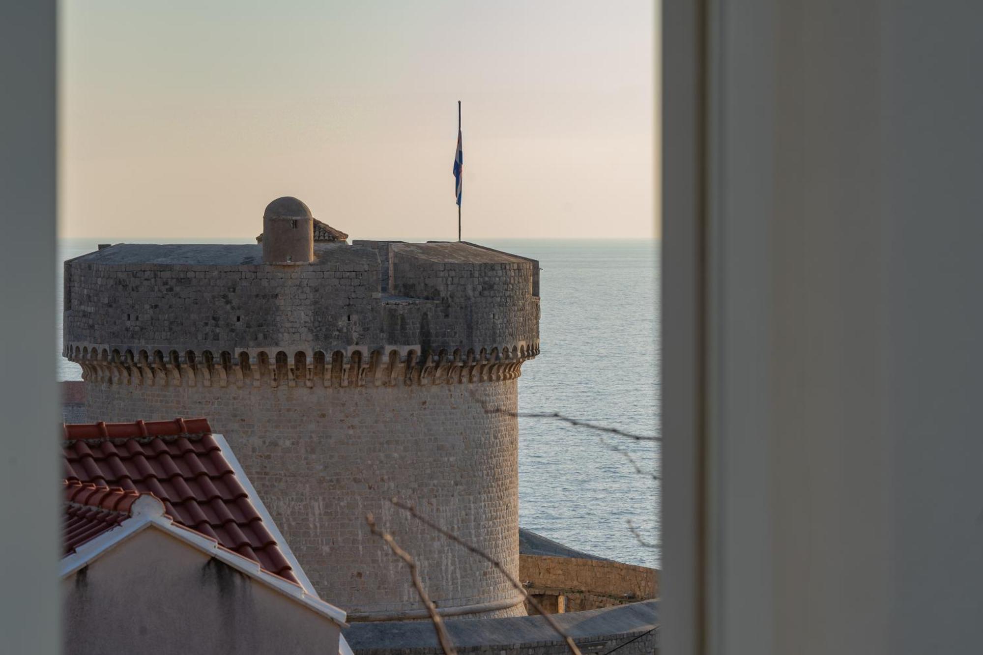 With Sea & Views Apartment
