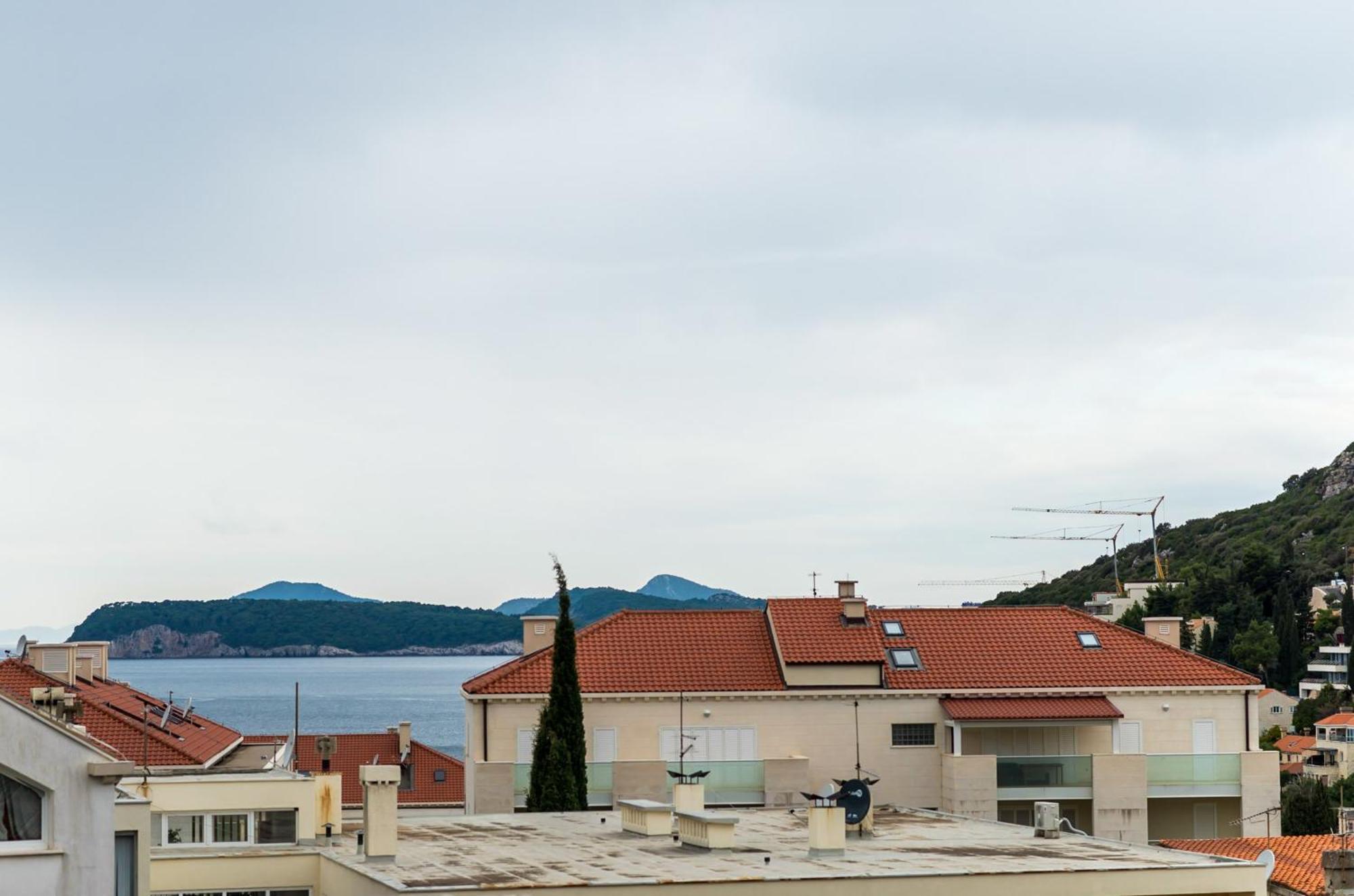 Chic With Sea View In - 48 Sqm Apartment Dubrovnik
