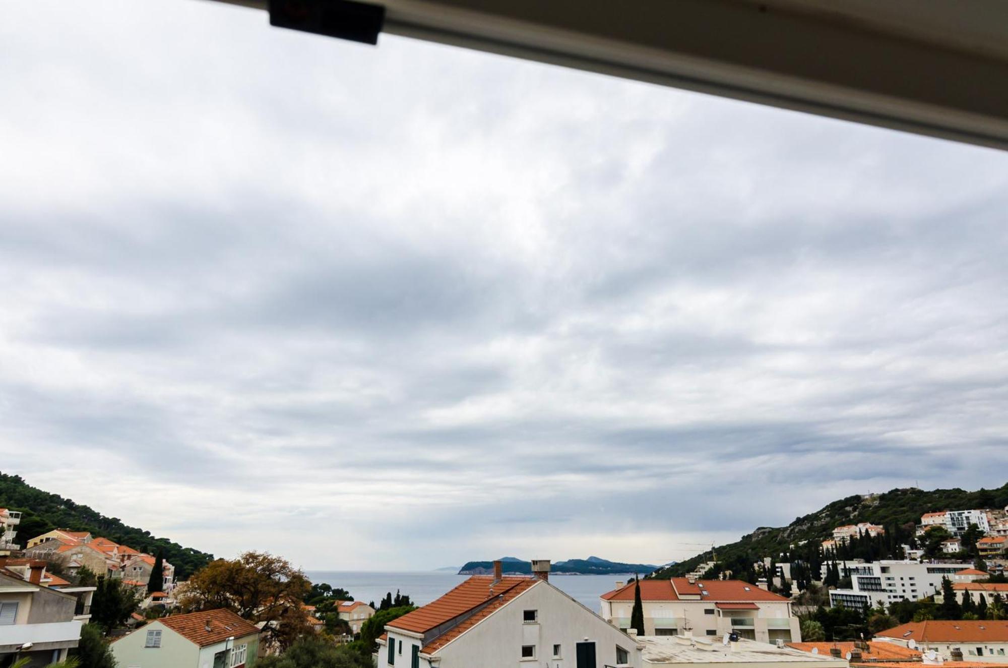Chic With Sea View In - 48 Sqm Apartment Dubrovnik