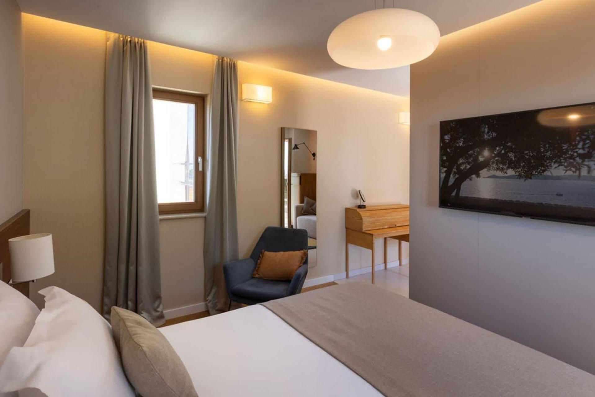 Palace Natali Hotel