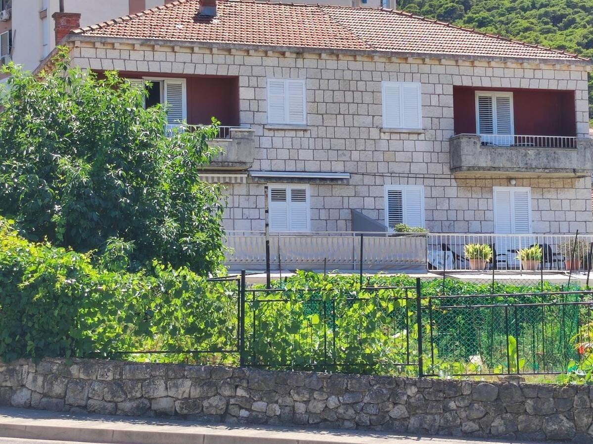 Apartment With Large Terrace