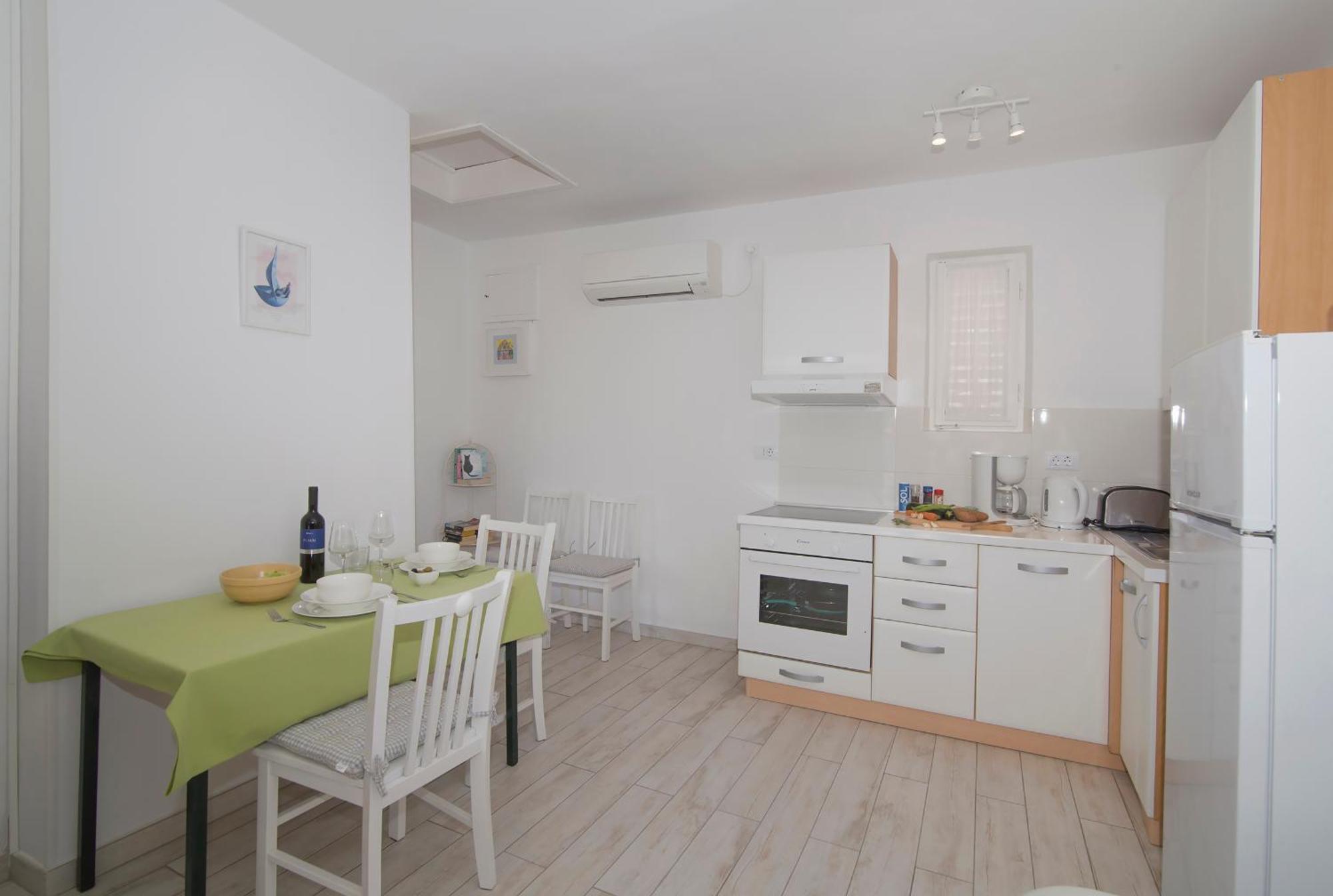 Vicina Summer 2 Apartment