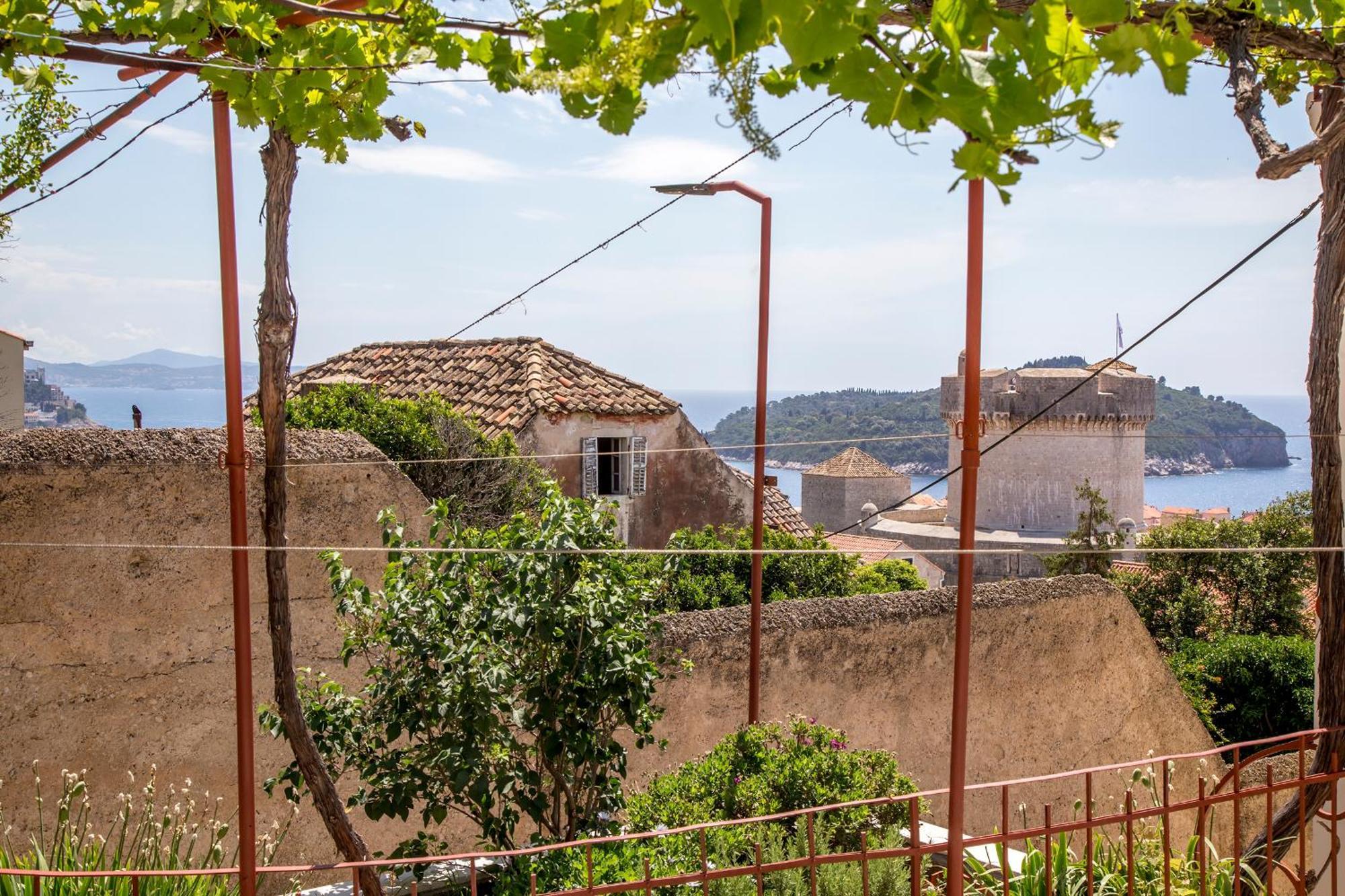 Apartment Vicina Summer 2 *