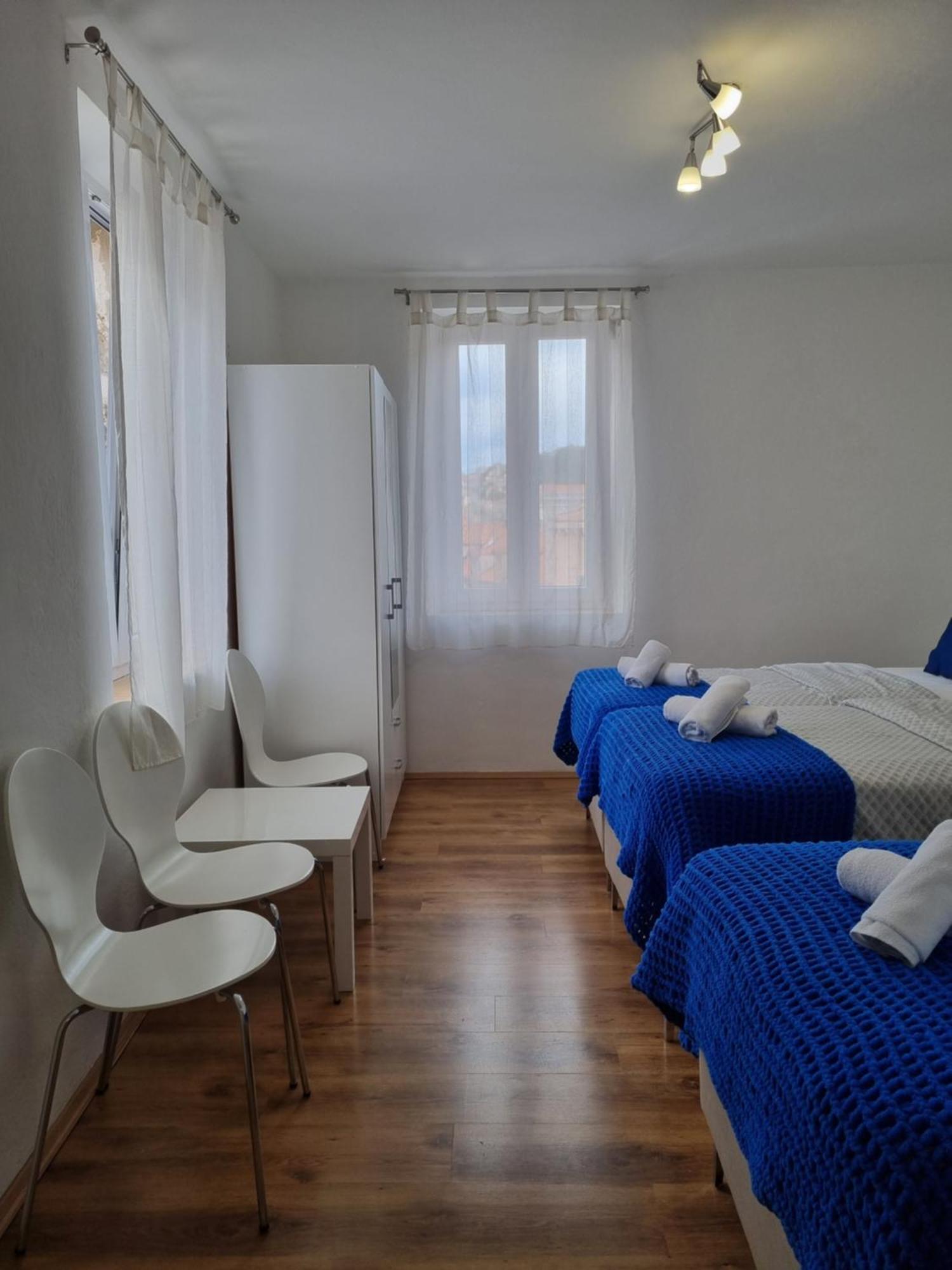 Guest house Vlaho 3*