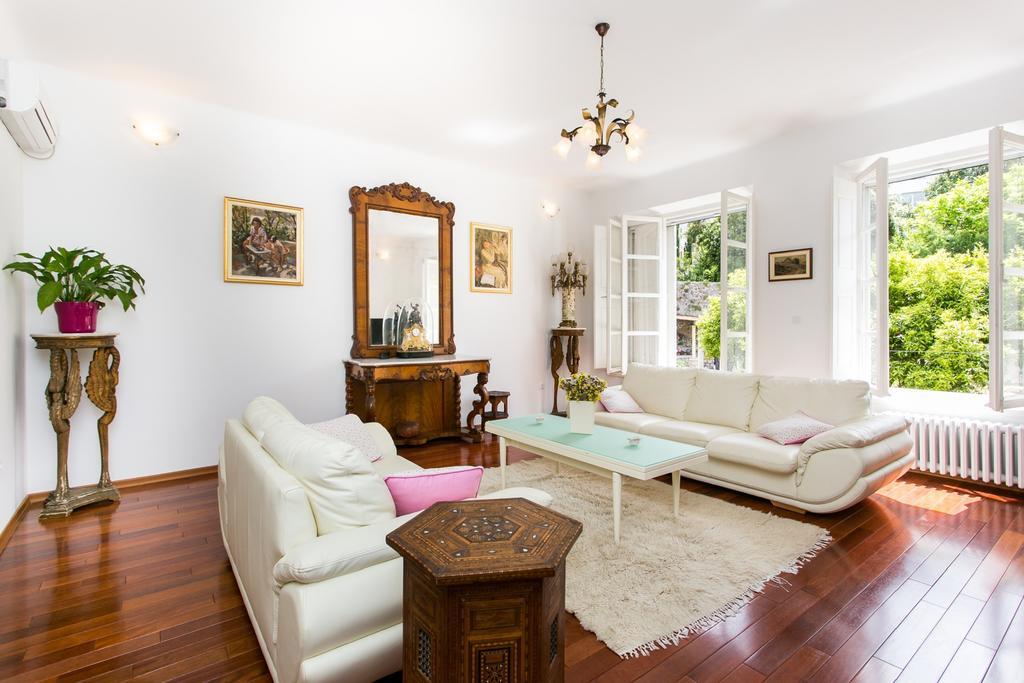 Marini Dvori - With Free Parking