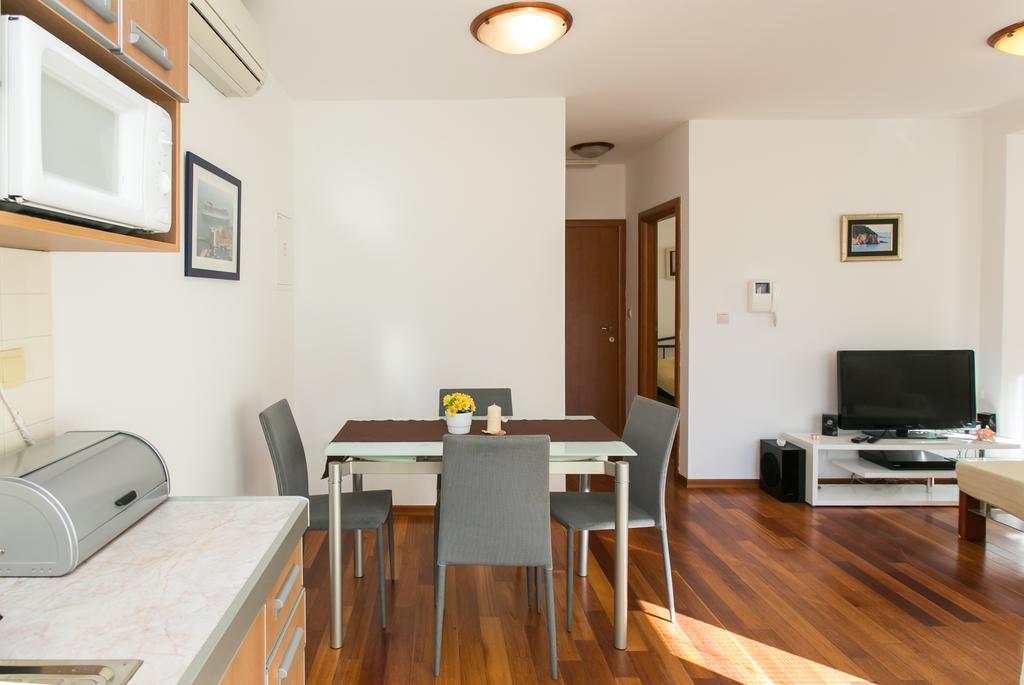 Busko Apartment *