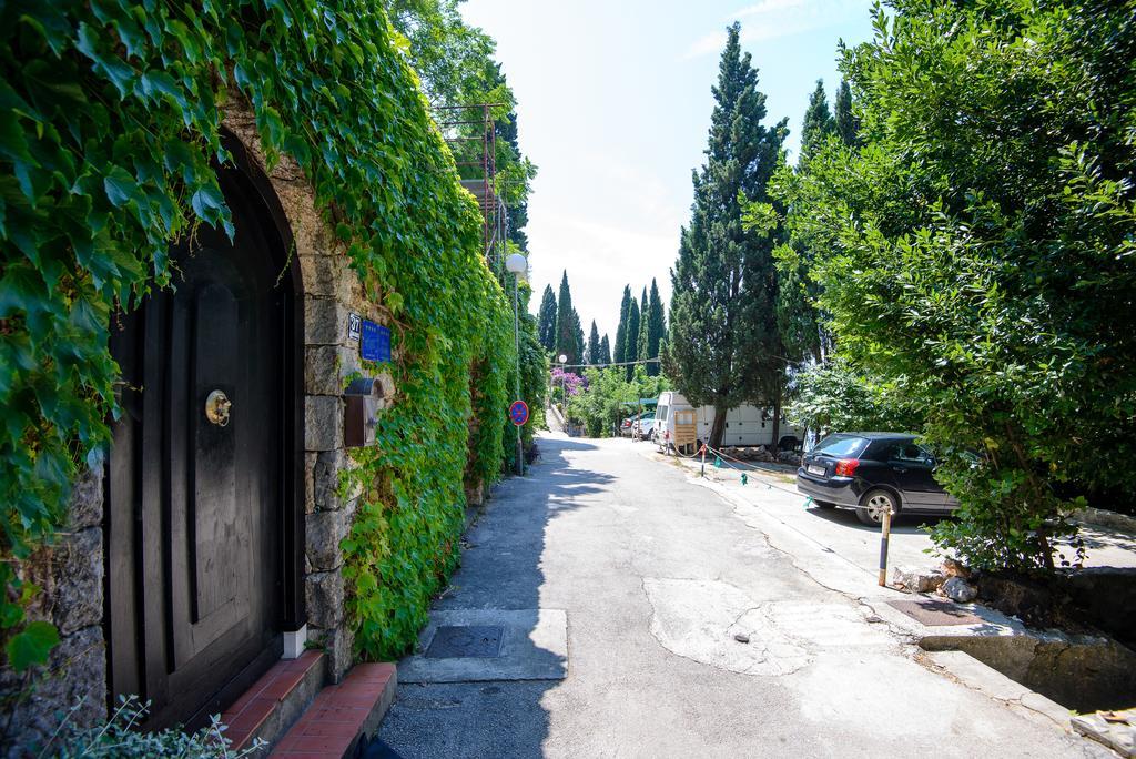 Guest house House Sveti Jakov