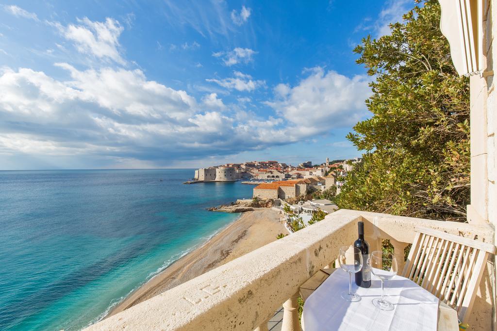 Apartment Luxury Seafront Banje
