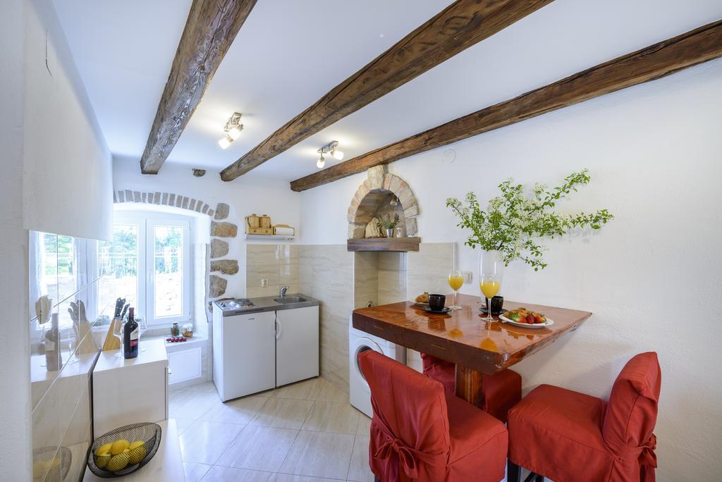 Storelli Apartment *