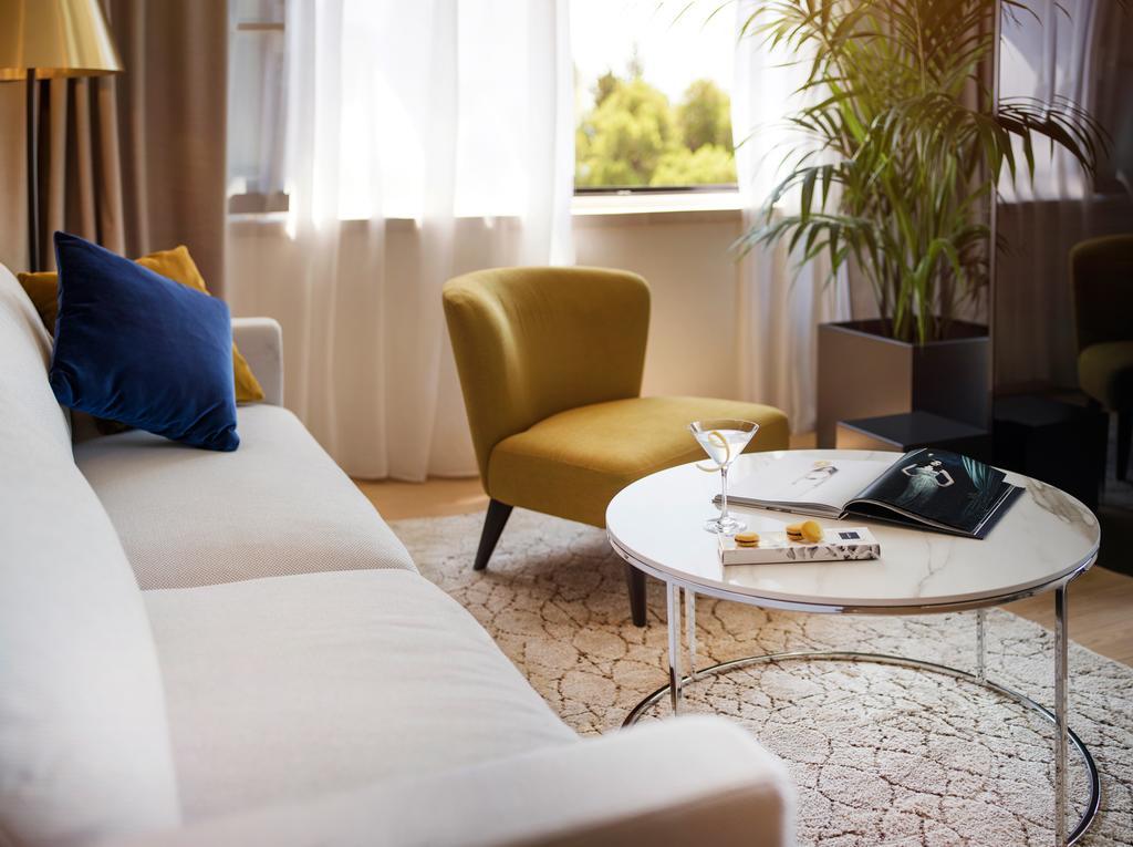 Excelsior Hotel