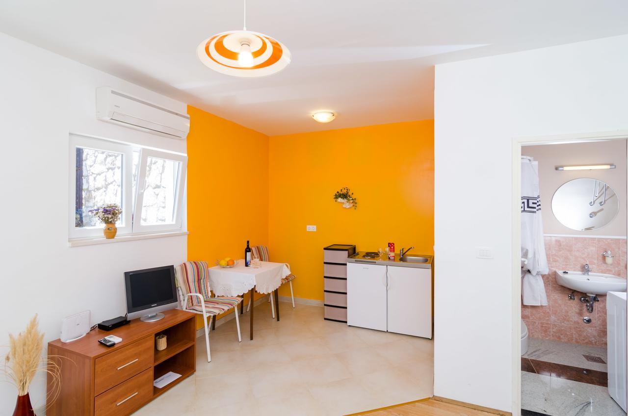 Guest house & Tapera 3*