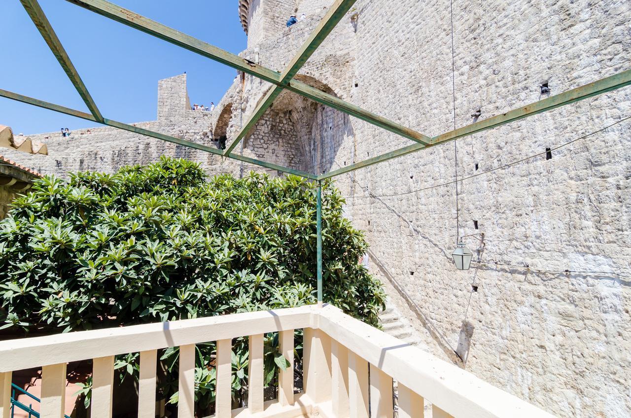 Apartment Dominium Old *