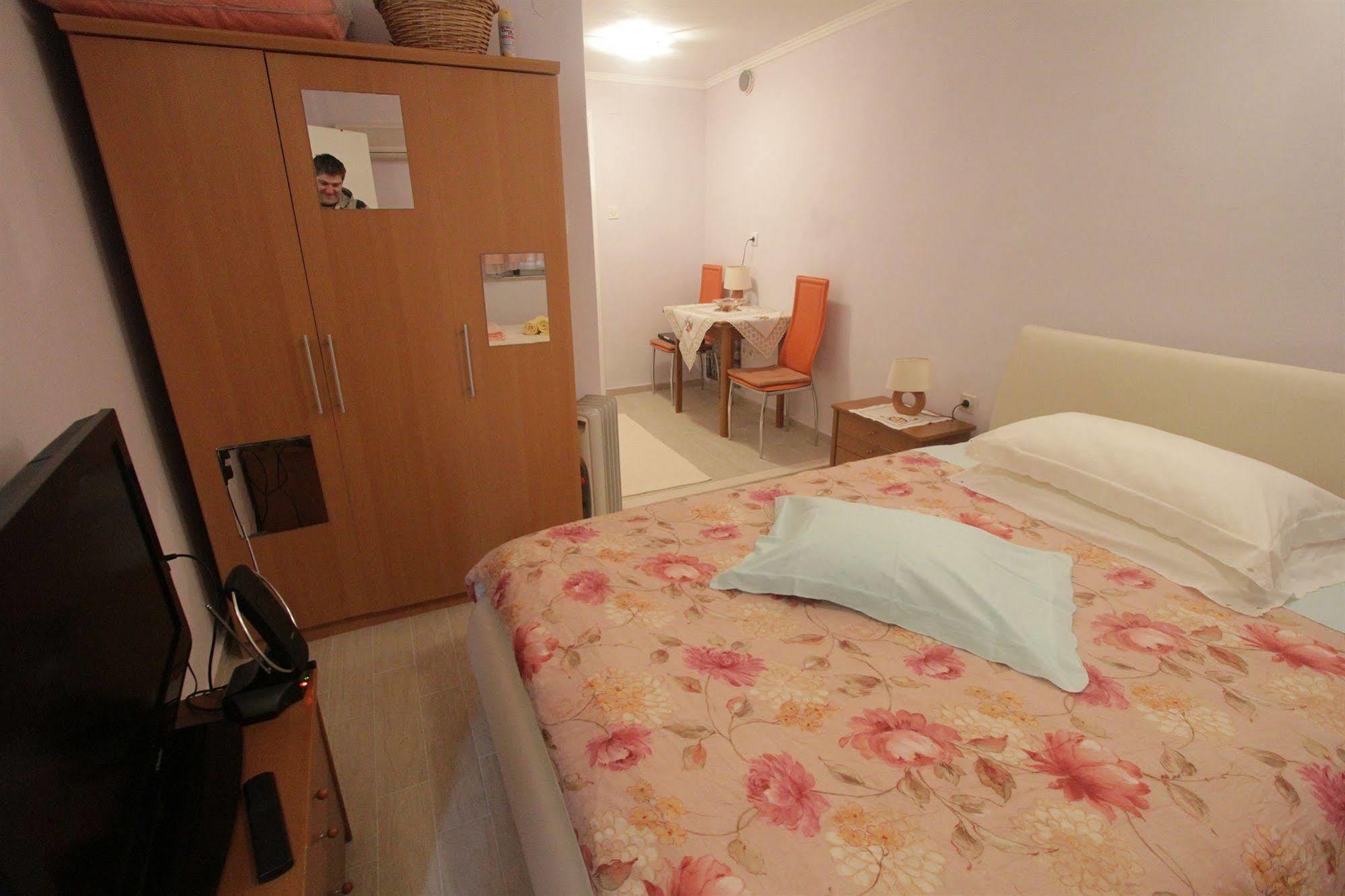 Peter Guest house