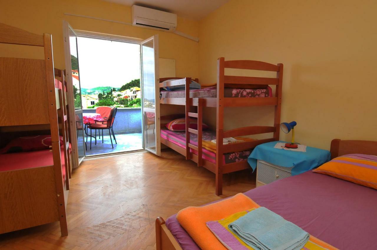 Banana Guest house