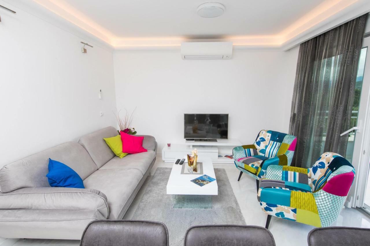 Apartment The First