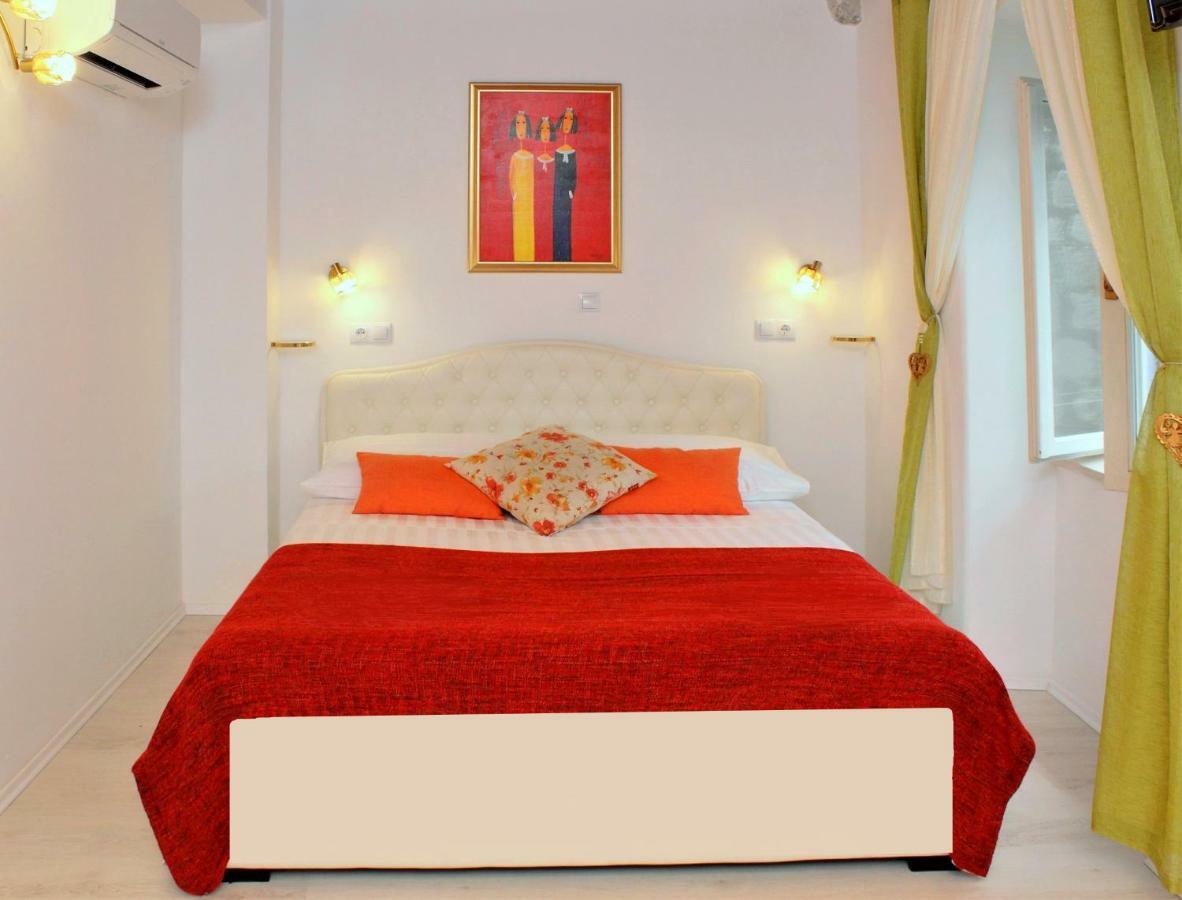 Angelus Apartment *