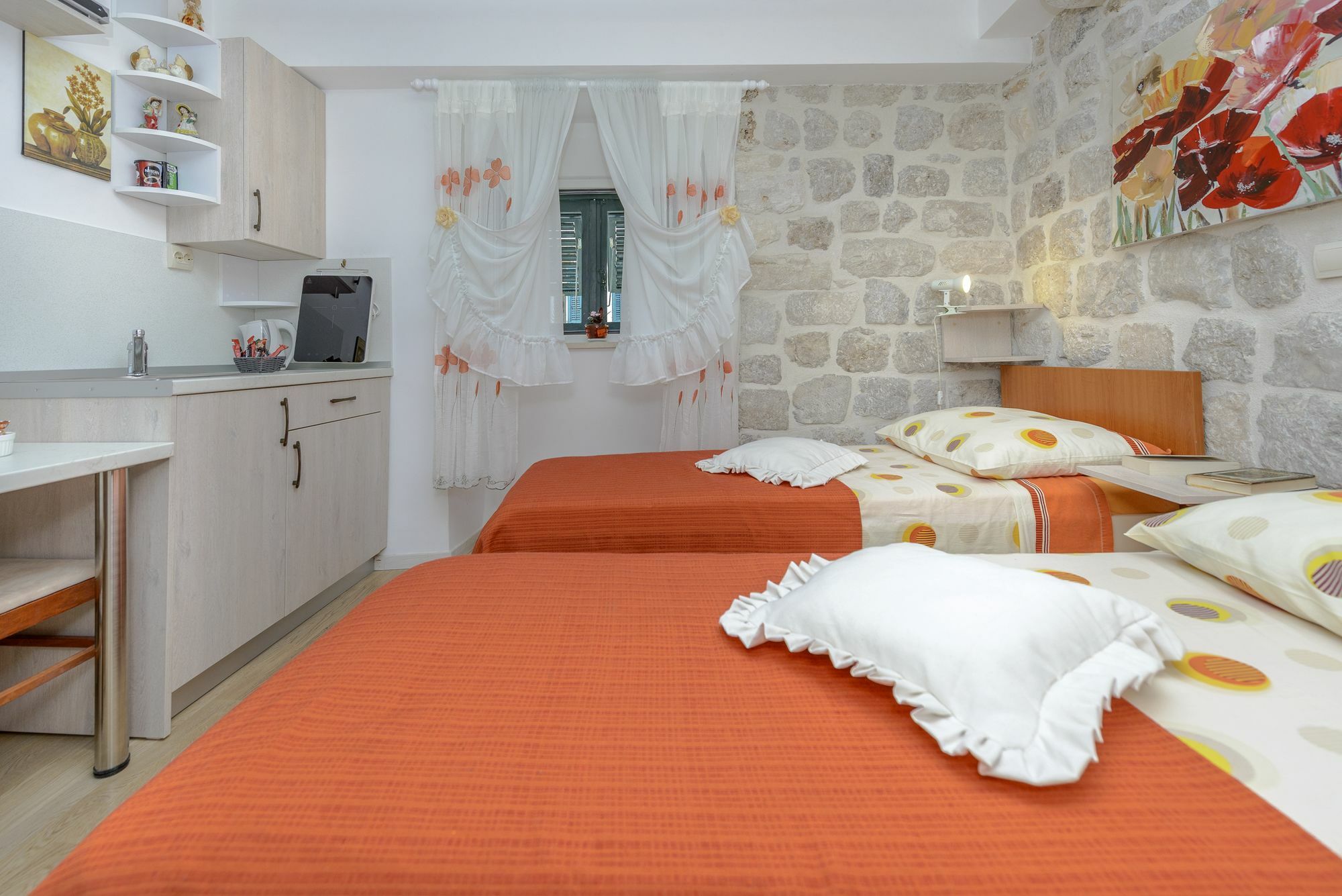 Gasthuis Stradun 3*