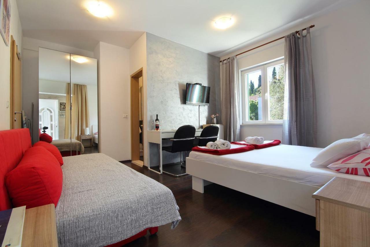 Vukosav Family And Guest house 3*