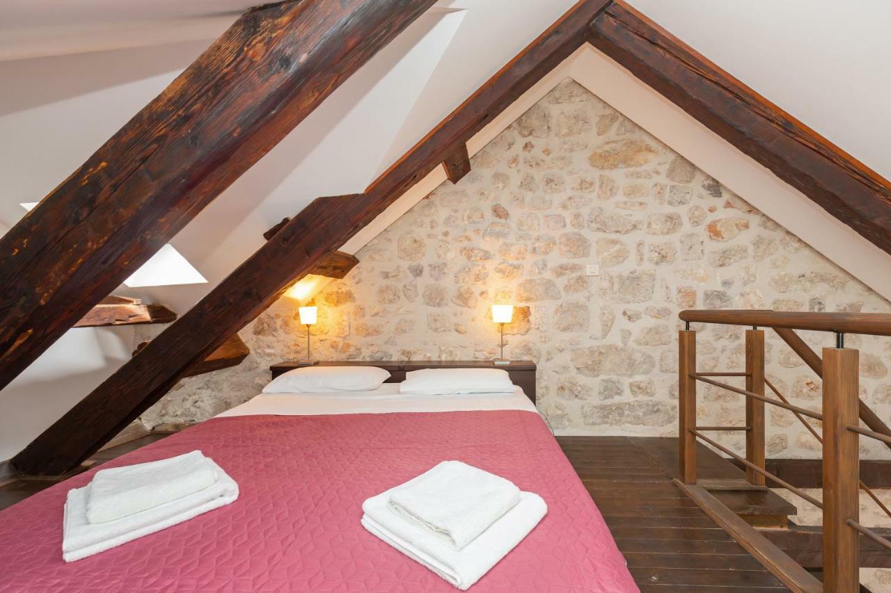 Apartment Bona Palace *