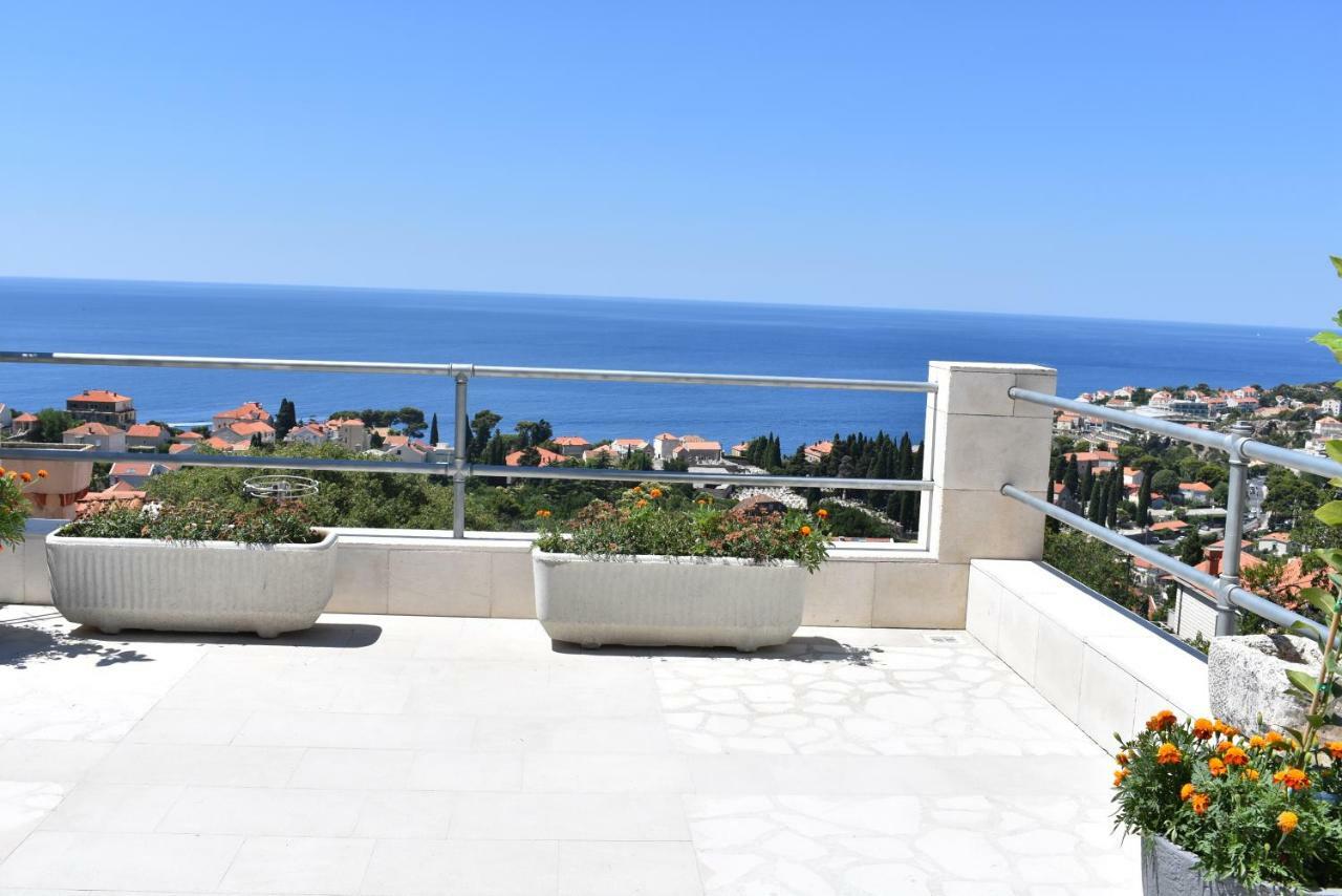 Alto Apartment