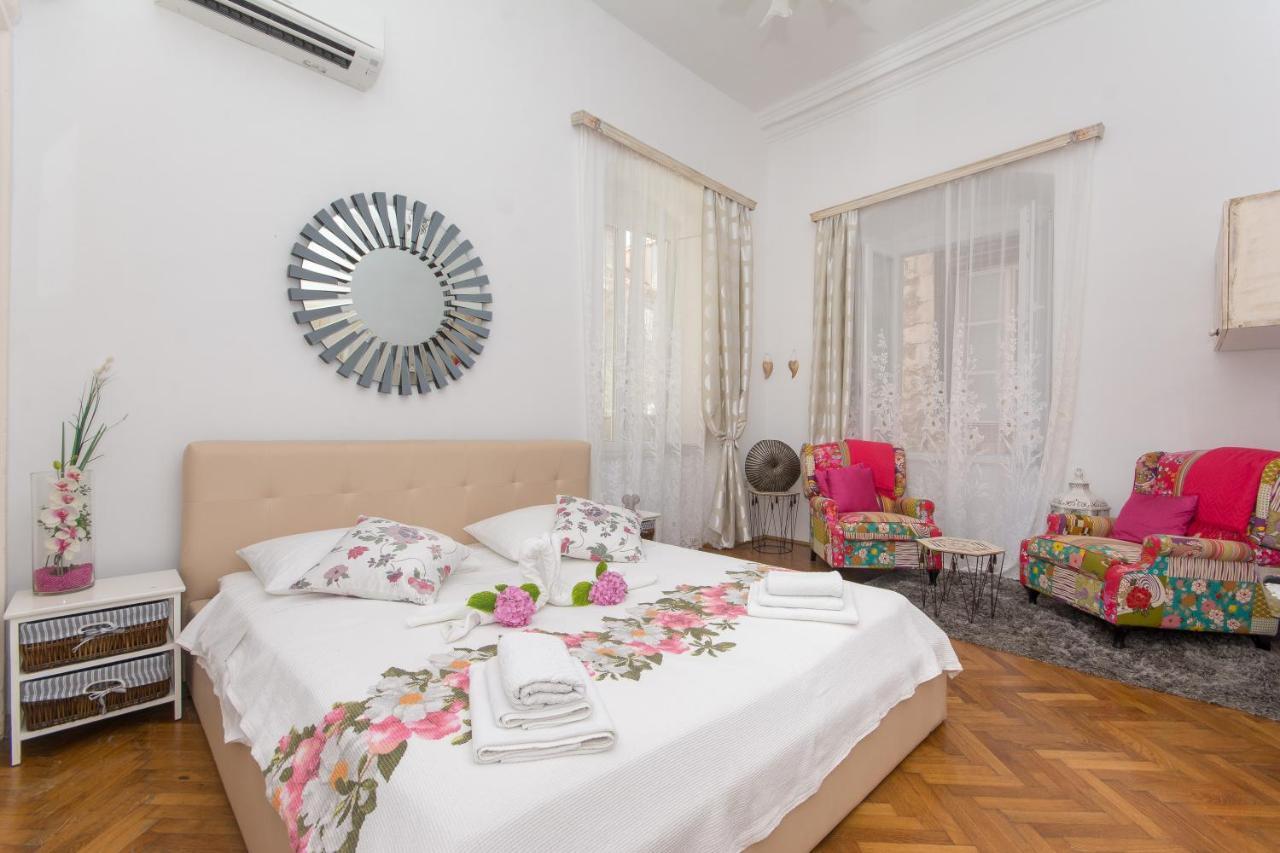 Mediteran Old Town Guest house 3*