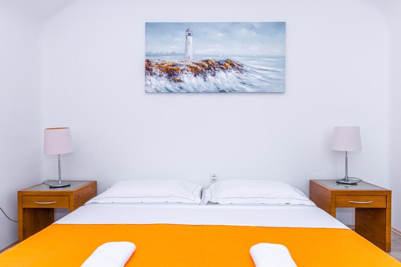 Mika Guest house