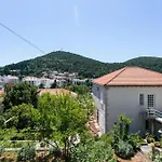 Apartments Elelu