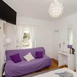 White Wave Guest House