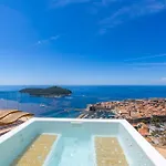 Kings Landing 5 Stars Penthouse