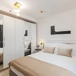 Apartment Central - 5 Min With Bus To Old Town