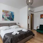 Urban&Veggie Rooms