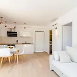 Private Pool 5 Stars Apartment