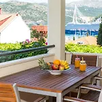 Apartments Petra