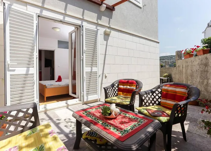 Charming Apartment In Dubrovnik | 40 M² | Parking Included