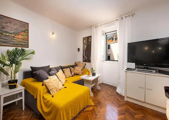 Apartment Jany - Two Bedroom Apartment With City View
