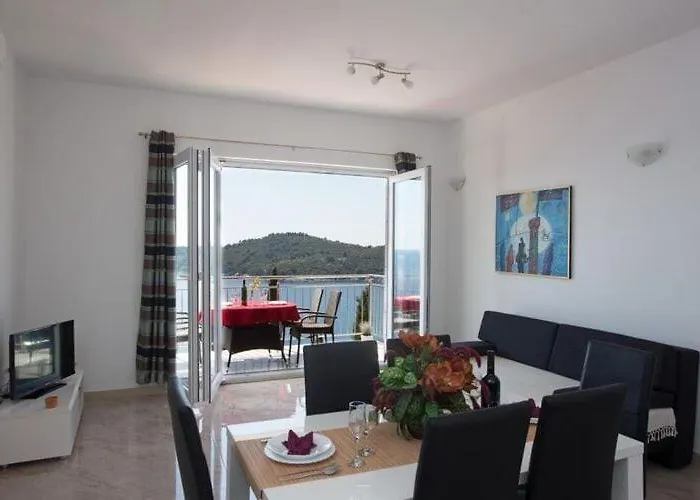 Apartments Villa Ari