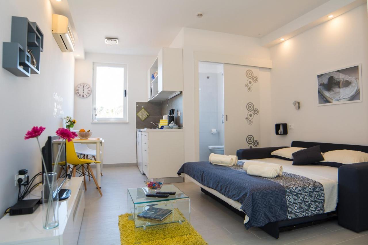 Simple Apartment