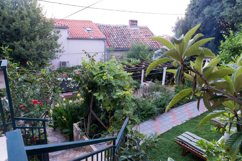 Bed & Breakfast Garden