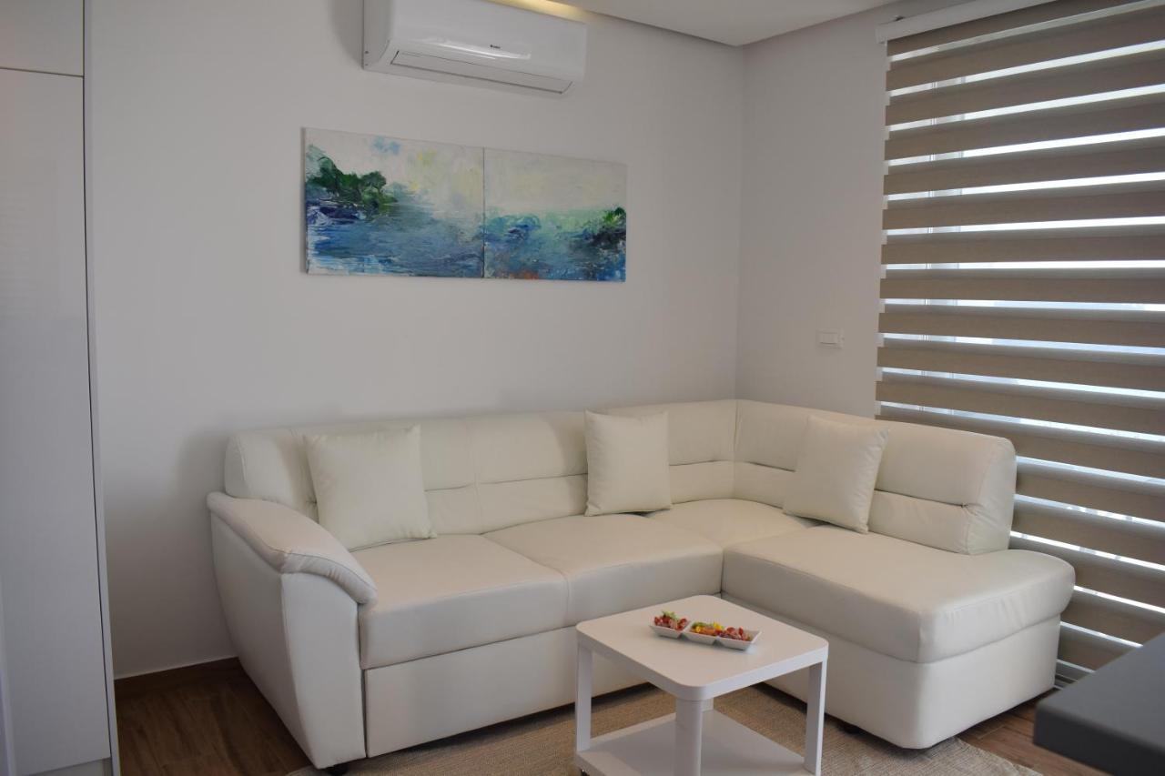 Elanza Apartment
