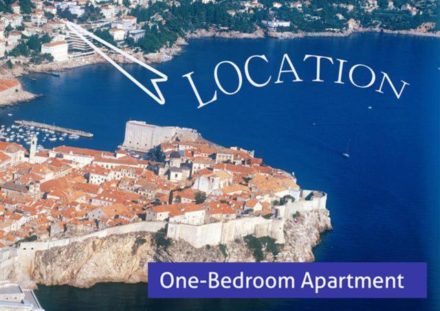 Blue & White - Centre Apartment