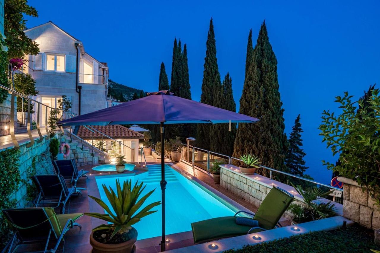 Luxury Beachfront Palace With Private Pool And Jacuzzi By The In * Dubrovnik