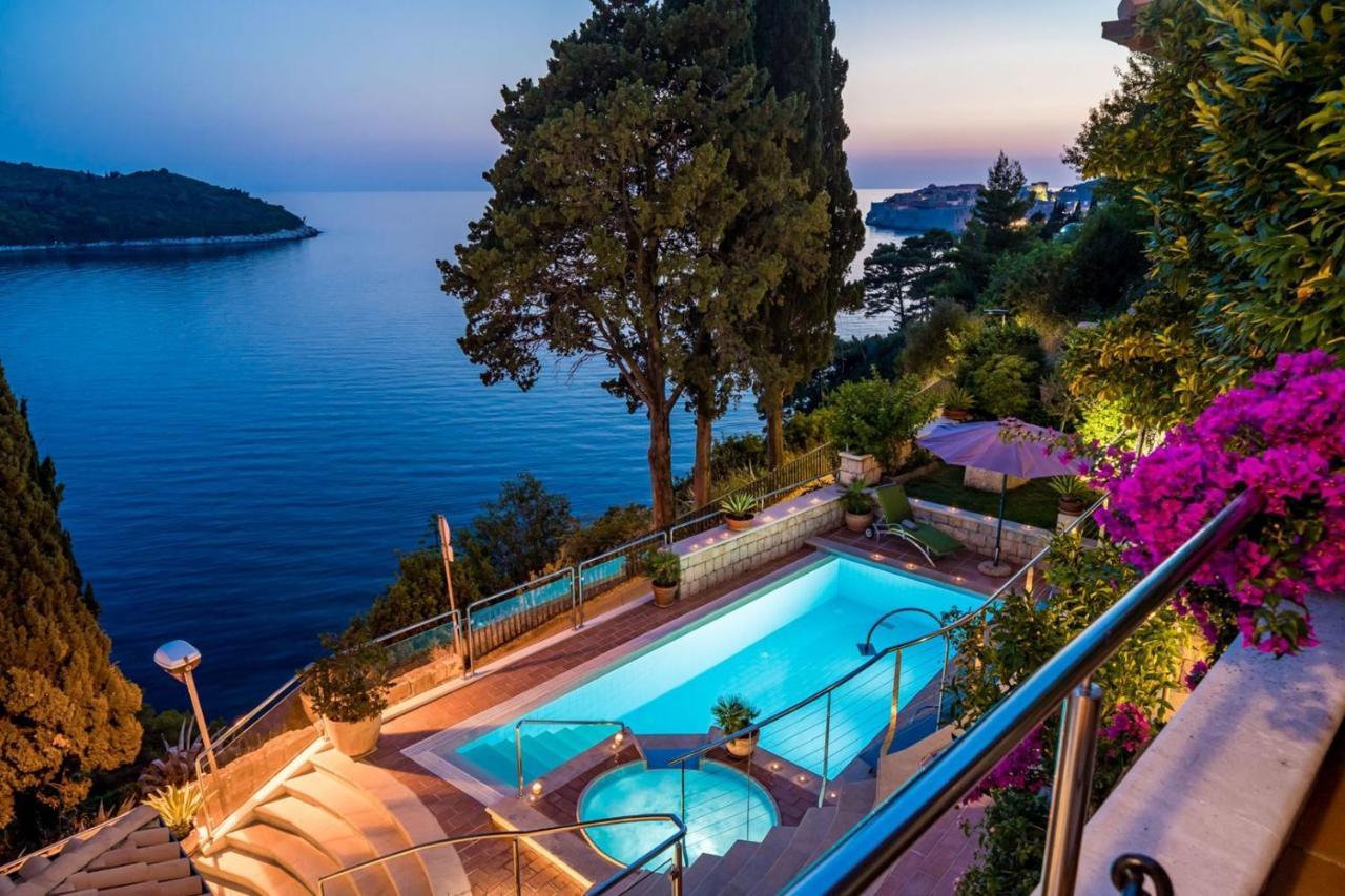 Villa Luxury Beachfront Palace With Private Pool And Jacuzzi By The In Dubrovnik