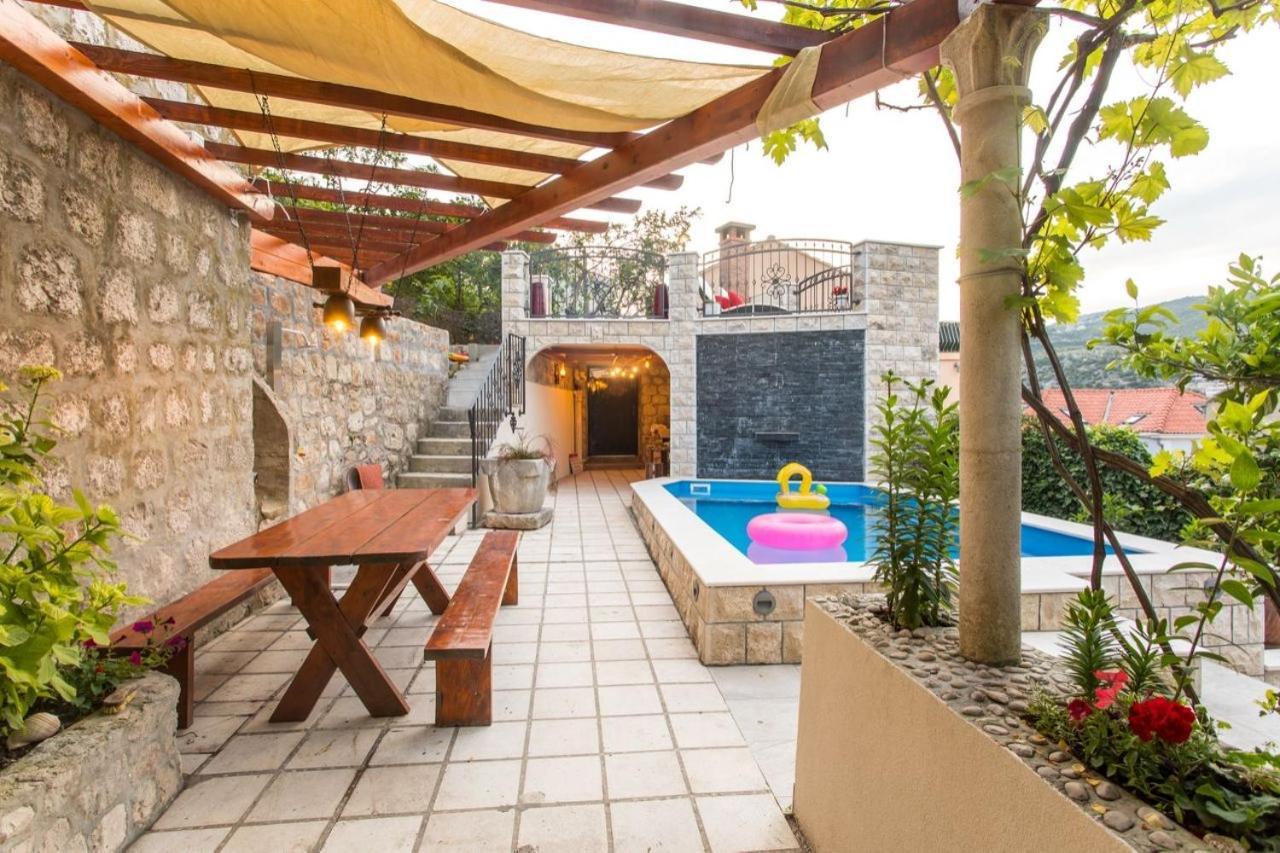 Apartment Family Friendly With A Swimming Pool Sustjepan, - 17308 Dubrovnik