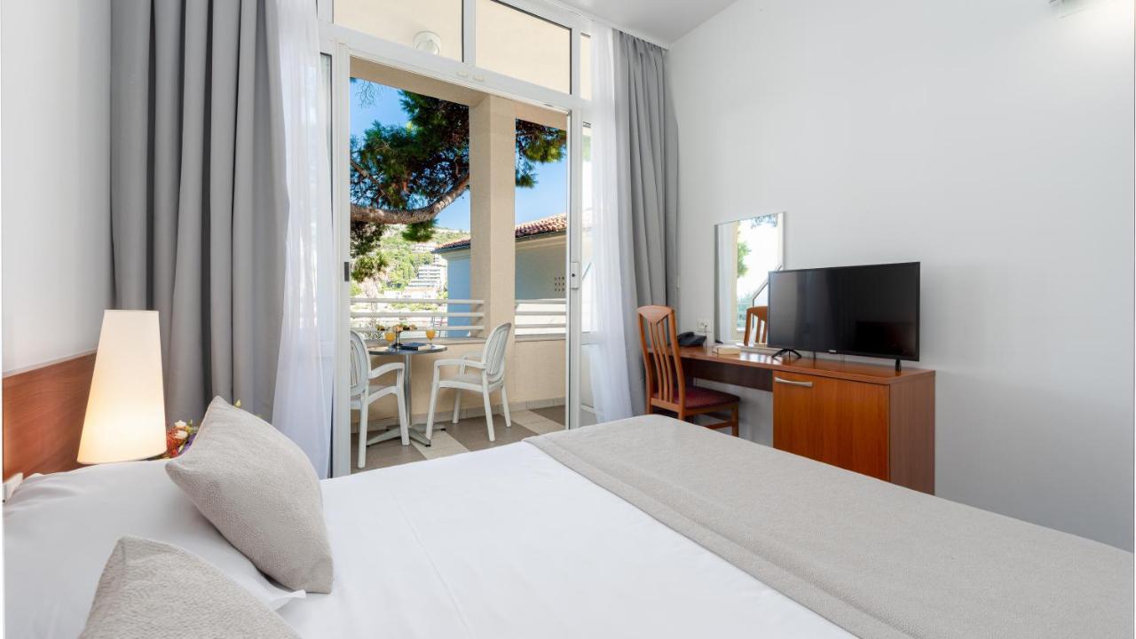 Vis Hotel