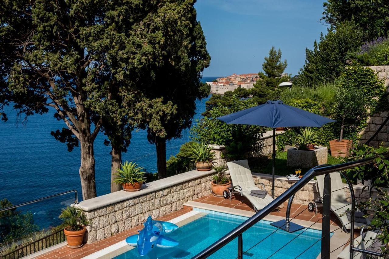 Villa Luxury Beachfront Palace With Private Pool And Jacuzzi By The In *