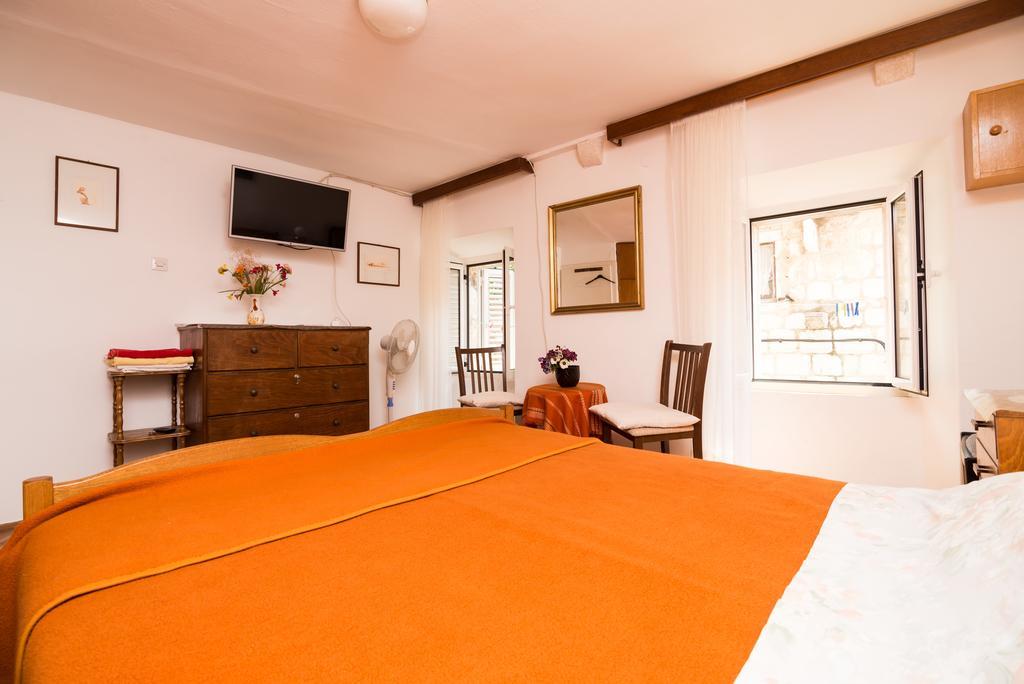 Guest house Ane Old Town
